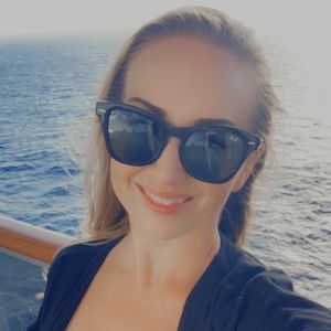 Meet your Posher, Kelli